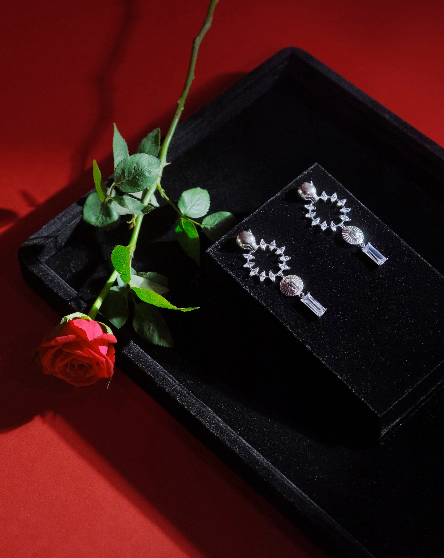 NOUVELLE PANTHÈRE EARRINGS (White)