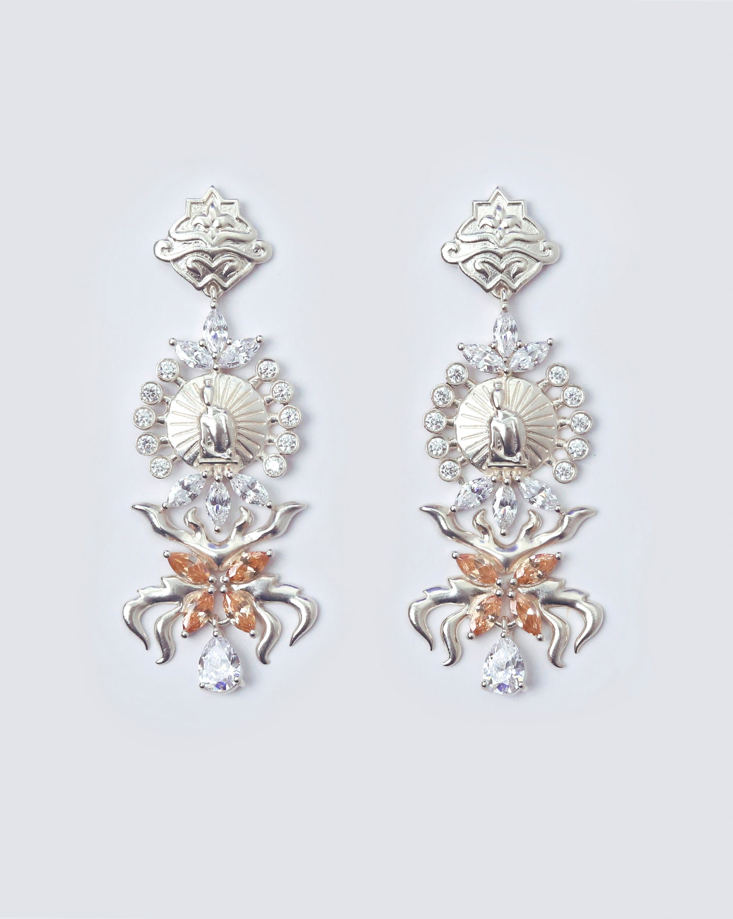 AURA OF THE ESSENCE HEAD' EARRINGS